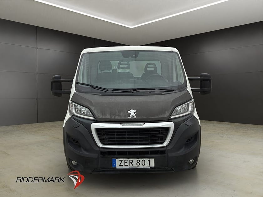 Bild 5 av Peugeot Boxer Chassi Cab FLAKBIL 163hk Ny-Kamrem Värmare 3-Sits MOMS