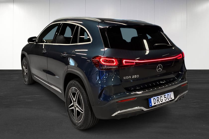Bild 4 av Mercedes-Benz EQA 250 | AMG | Drag | Advancedpaket plus | Backkamera | Navi