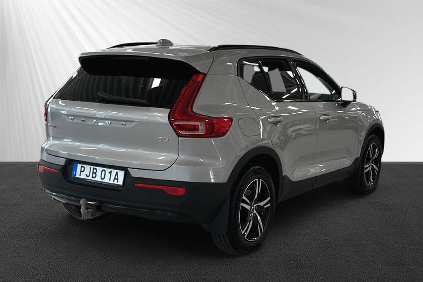 Bild 3 av Volvo XC40 B3 FWD Bensin Plus Dark