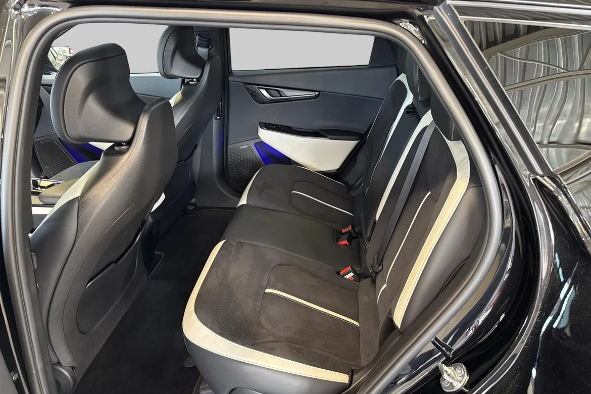 picture of a car