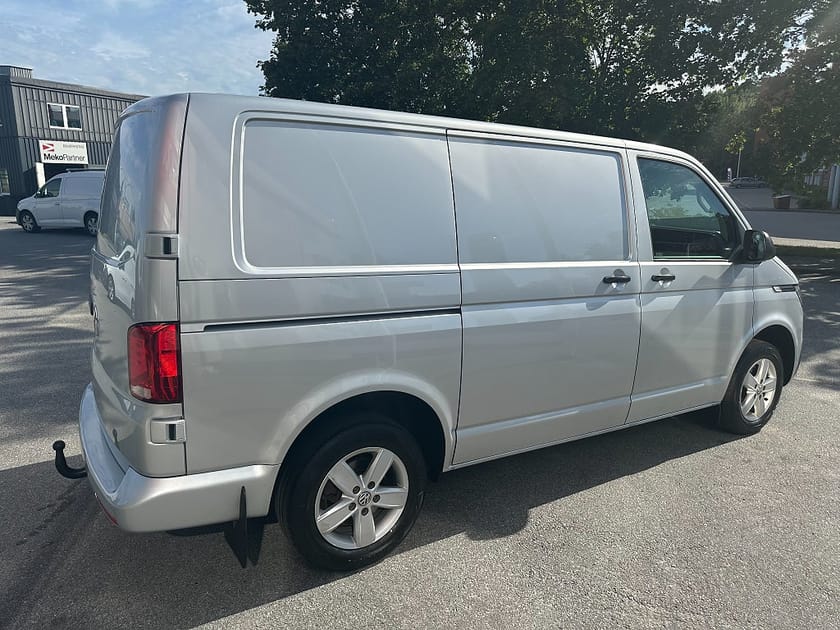 Bild 4 av Volkswagen Transporter 2.0 TDI V-INREDNING | VÄRMARE | DRAG |