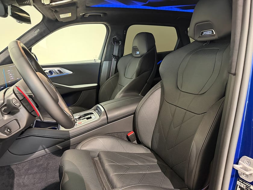 Bild 5 av BMW XM 50e Driving assistant Pro, Drag, Värme, Harman Kardon