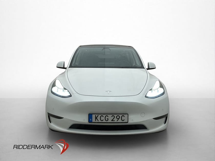 Bild 3 av Tesla Model Y Long Range AWD Dragkrok Autopilot MOMS