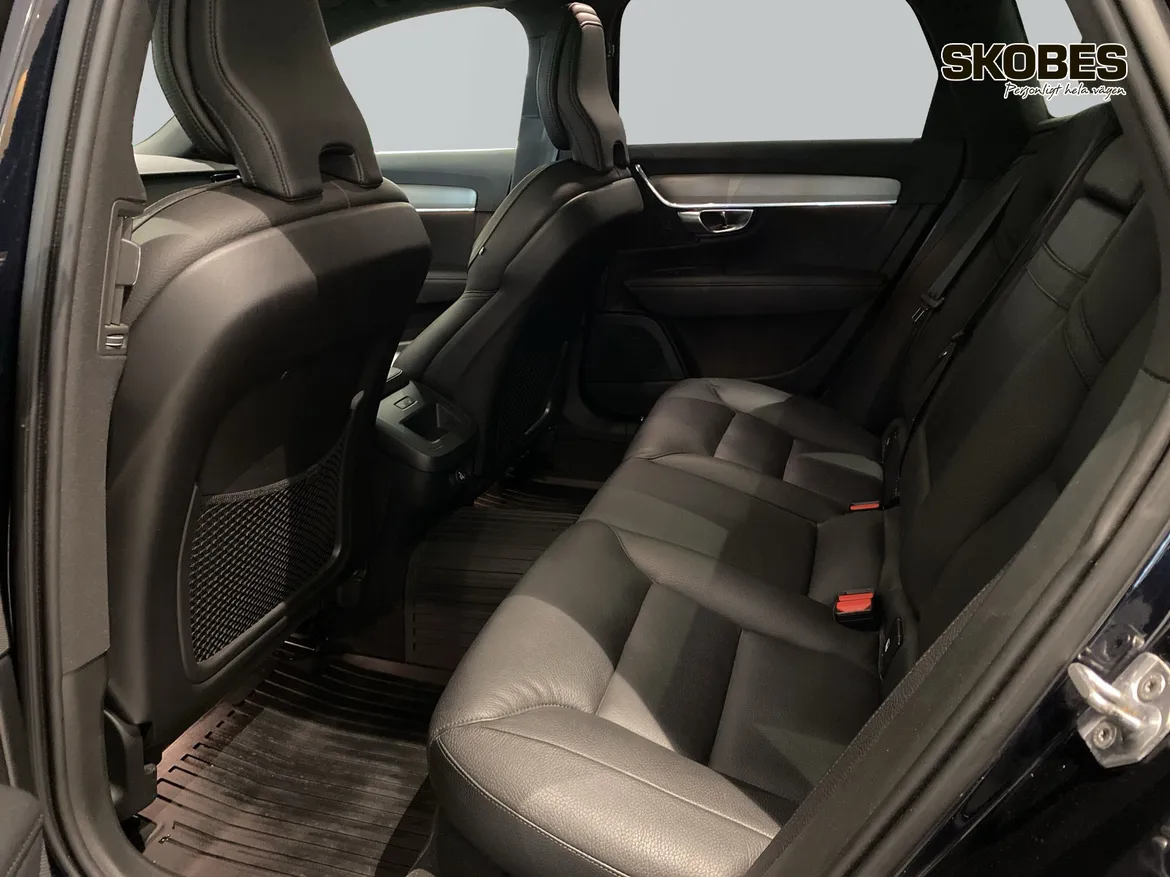 Volvo V90 Cross Country