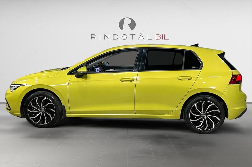 Bild 4 av Volkswagen Golf 1.0 TSI 110 HK DRAG NAVI PDC COCKPIT 5600MIL 646KR/ÅR