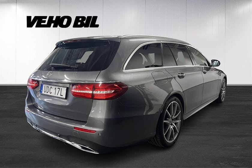 Bild 3 av Mercedes-Benz E 220 T d E220T AMG Line WIDESCREEN/360KAMERA/DRAG/ADAPTIV FARTHÅLLAR