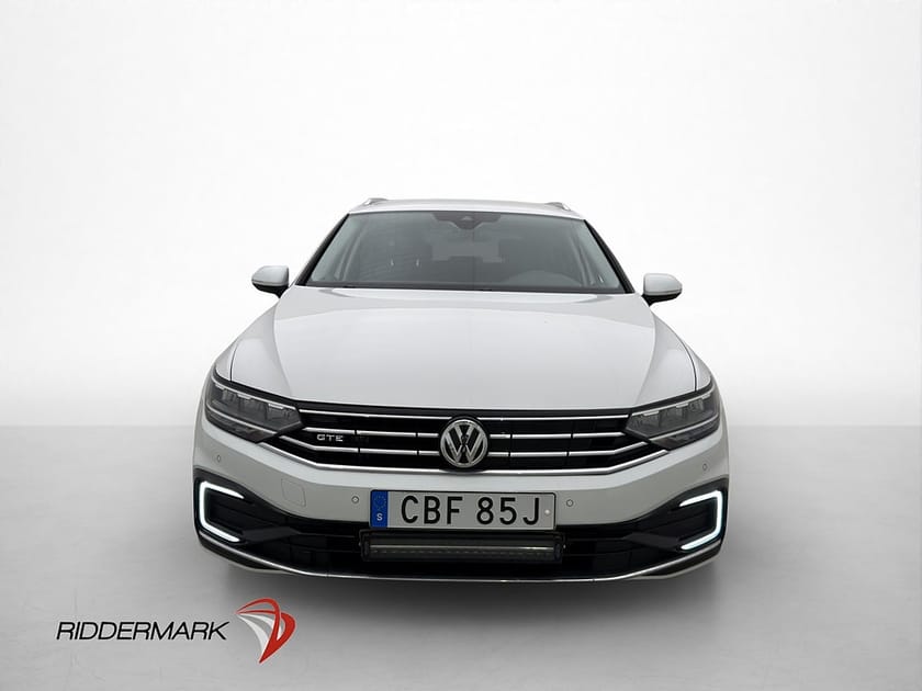 Bild 2 av Volkswagen Passat Sportscombi GTE 218hk Navi Sensorer CarPlay Adapt-Fart