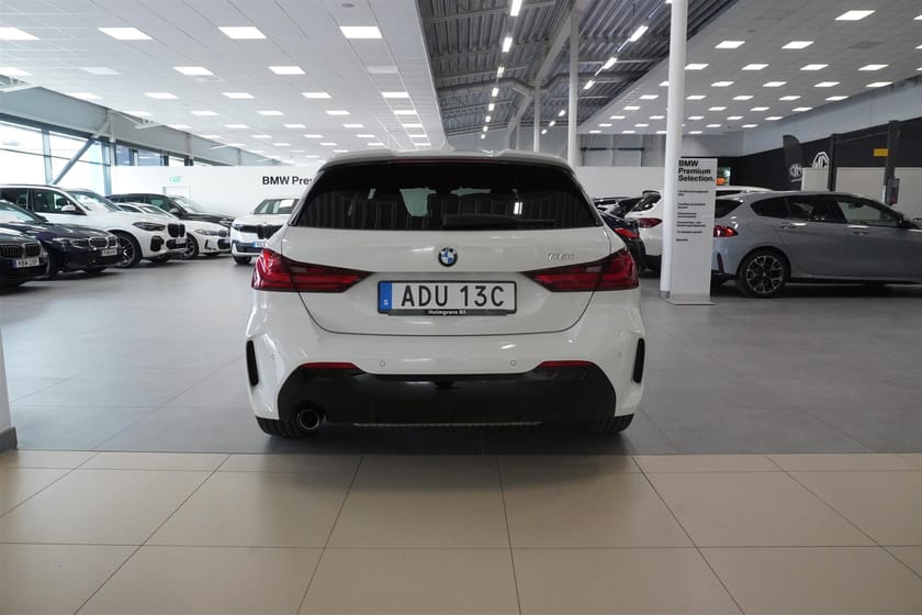 Bild 4 av BMW 118i 5-Dörrar M Sport Akt Farthållare HiFi Tonade Rutor