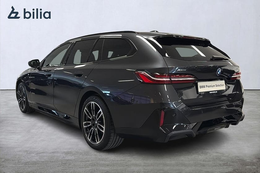 Bild 2 av BMW 530e xDrive Touring M-sport | Drag | Aktiv farth. | 19"