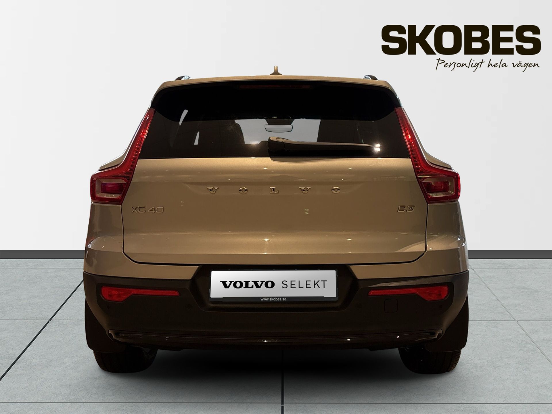 Volvo XC40 B3 FWD Bensin Plus Dark 2025, bild 7/10