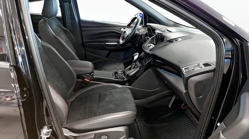 Bild 3 av Ford Kuga 1.5 ST-line Flexifuel SelectShift, 150hk, drag