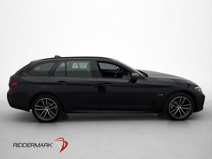 Bild 4 av BMW 530e xDrive Touring M Sport Skinn Drag Hifi Kamera CarPlay MOMS