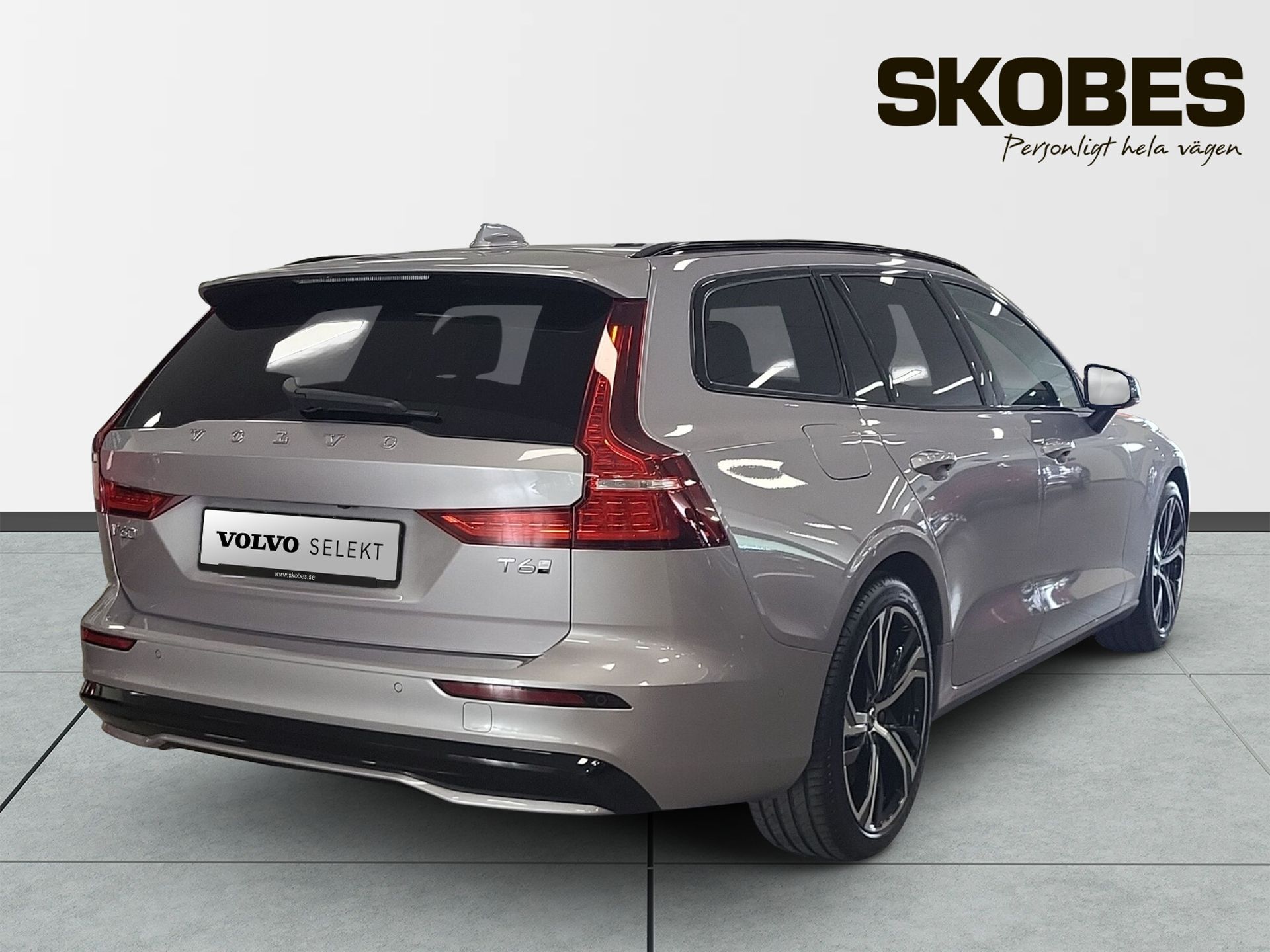 Volvo V60 T6 Plus Dark Nordic Edition 2026, bild 7/23