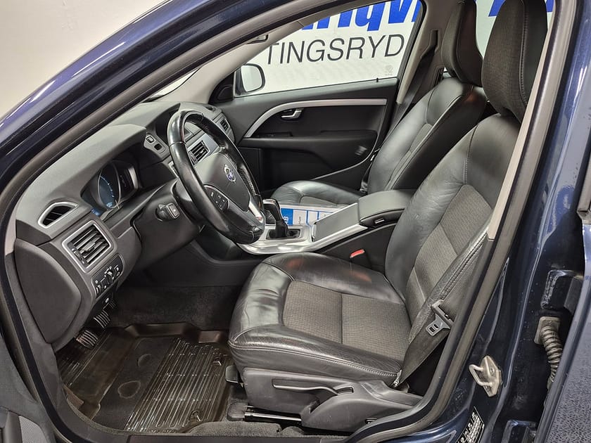 Bild 2 av Volvo V70 D4 181HK Momentum