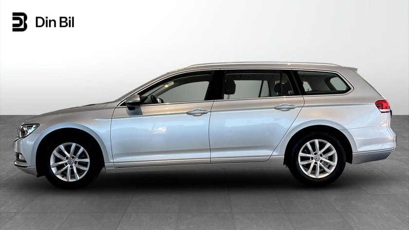 Bild 2 av Volkswagen Passat Sportscombi TSI150 DSG Cockpit/Drag/P-värmare/Kamera