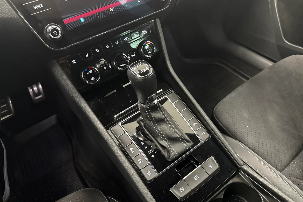 picture of a car