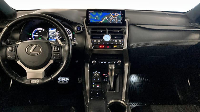 Bild 4 av Lexus NX 300h AWD NX300H F-Sport Taklucka Dragkrok Navi