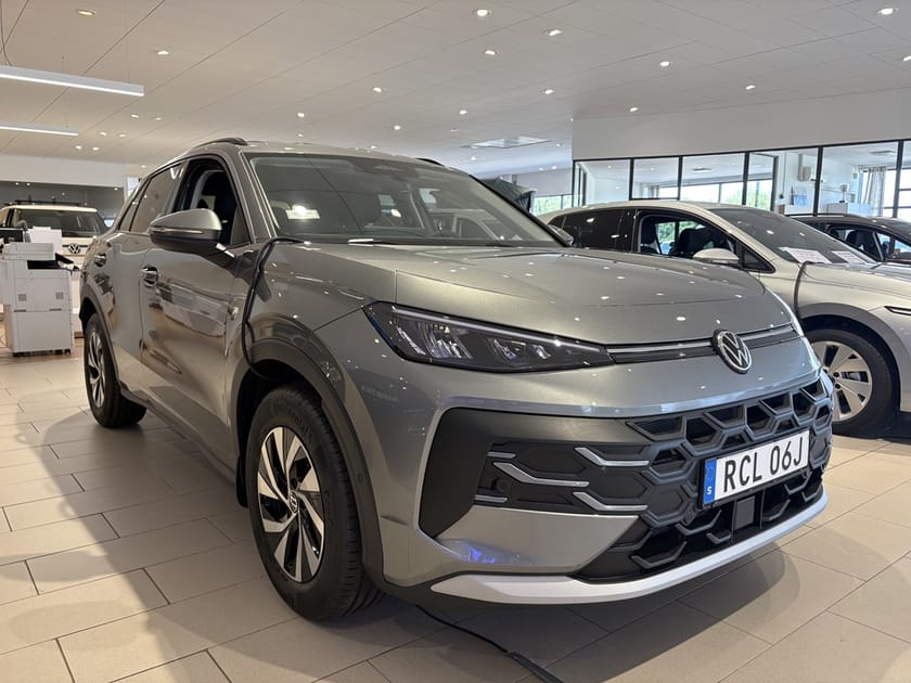 Bild 2 av Volkswagen T-Roc 1.5 eTSI 150 HK  DSG7