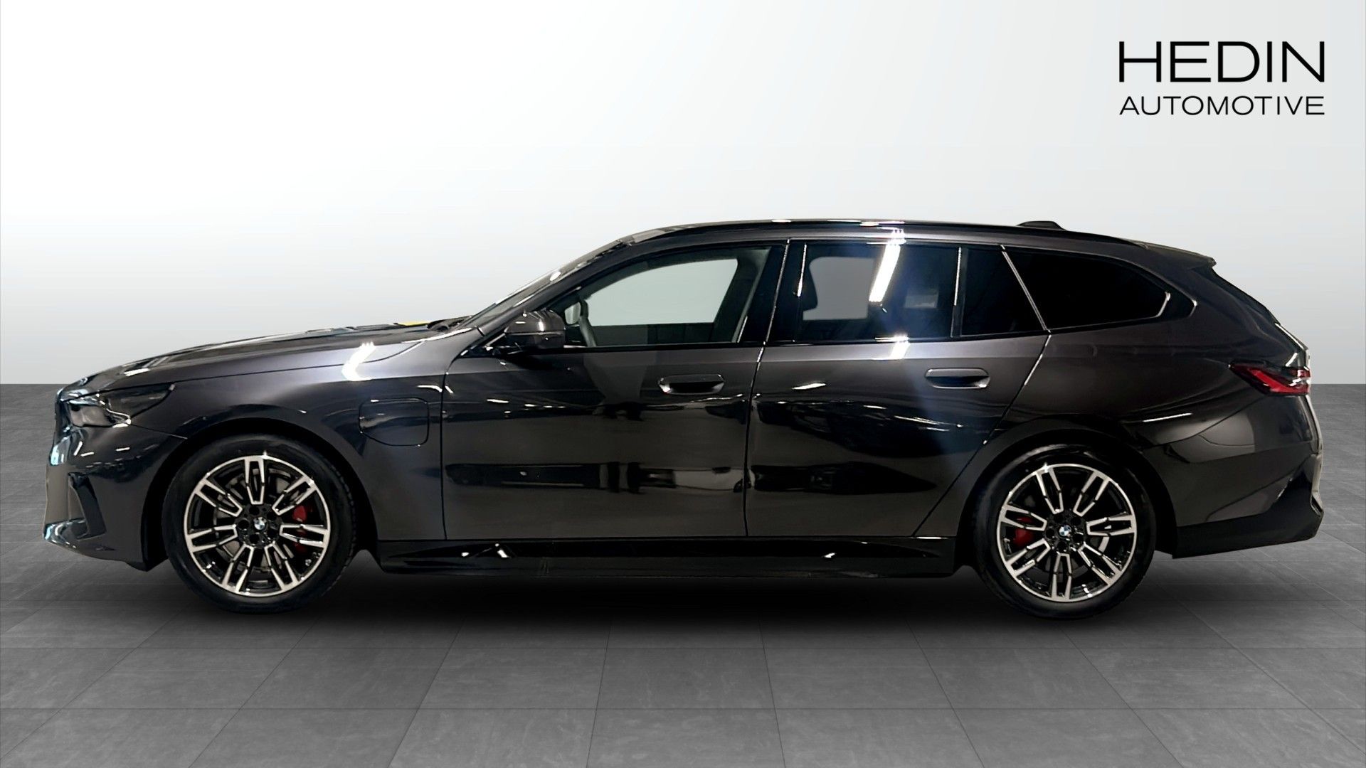 BMW 530 e xDrive Touring M-sport Pro 2026, kuva 6/9