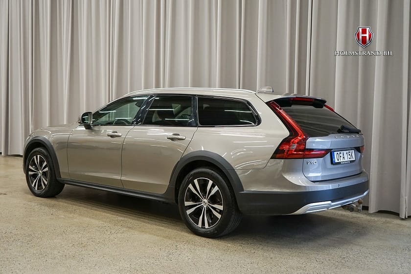 Bild 3 av Volvo V90 Cross Country B4 AWD Advanced Edition Drag Värmare Kamera BLIS Carpla