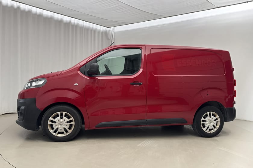 Bild 2 av Citroën Jumpy Van III 1.6 BlueHDI Skåp 95hk Parkeringsvärmare
