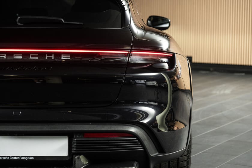 Bilde 4 av Porsche Taycan Turbo S Cross Turismo Pano/21"/Passaskjerskjerm/Night-view/BOSE/ACC
