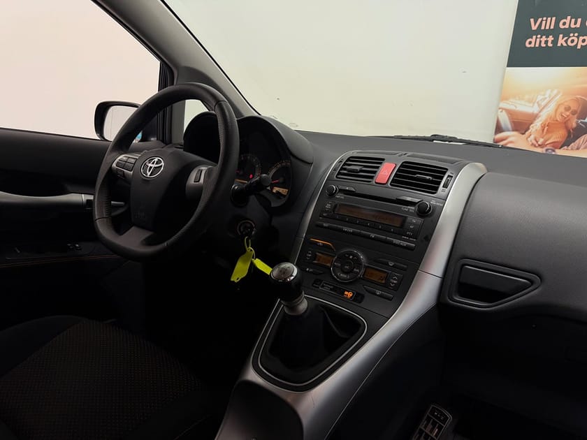 Bild 2 av Toyota Auris 5-dörrar 1.6 Valvematic Sport Euro 5