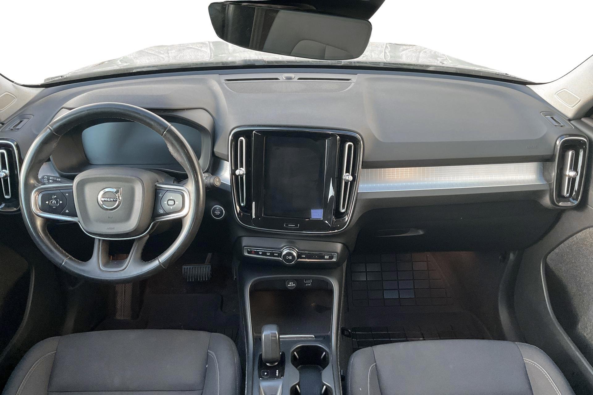 Volvo XC40 B4 2022, kuva 7/10