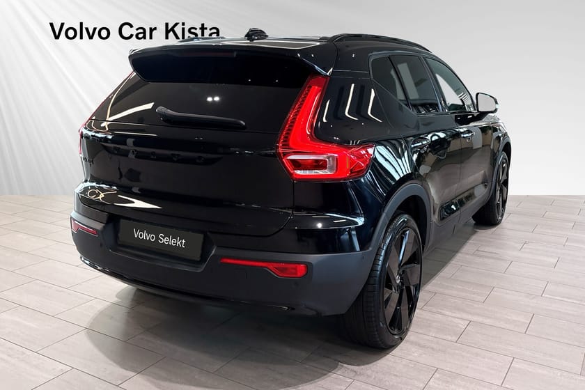 Bild 5 av Volvo EX40 Twin Motor Performance M Ultra Black Drag Pano H/K
