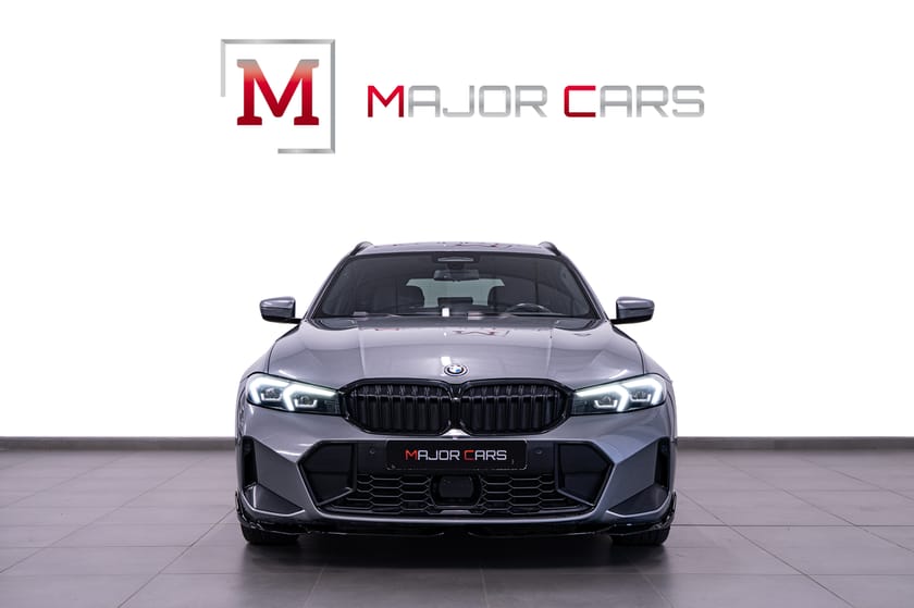 Bild 2 av BMW 330e xDrive Touring M Sport MOMS H/K DAP Wide Skyscraper Grey 292hk