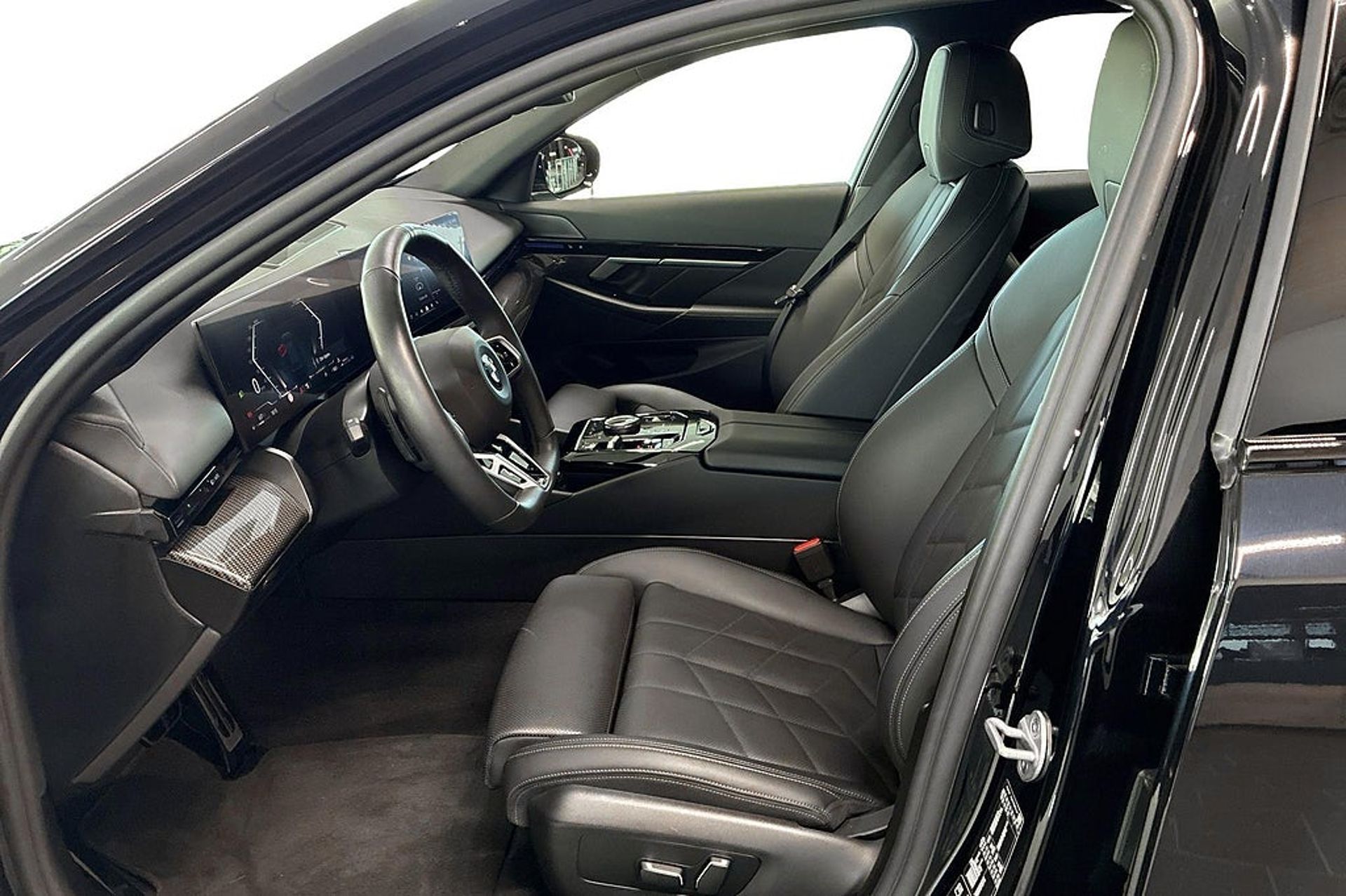 BMW 520 2025, bild 7/10