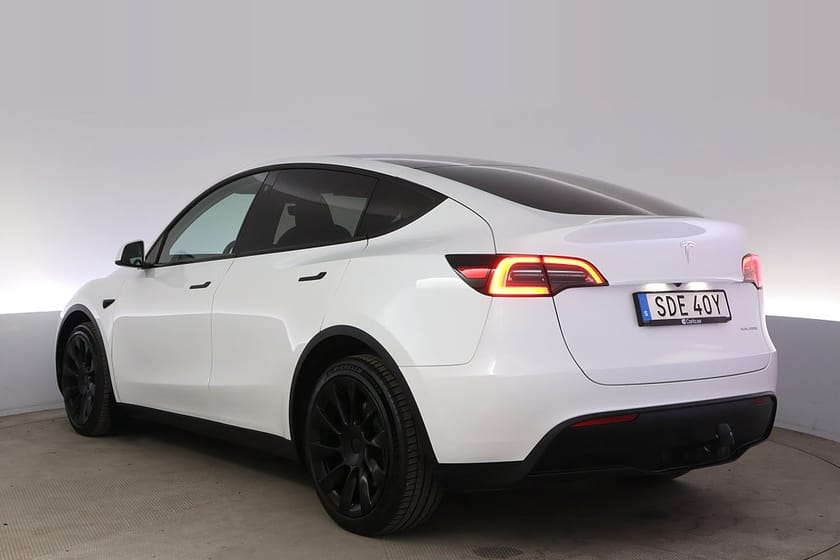 Bild 4 av Tesla Model Y Long Range AWD Autopilot Panorama 20'' Drag
