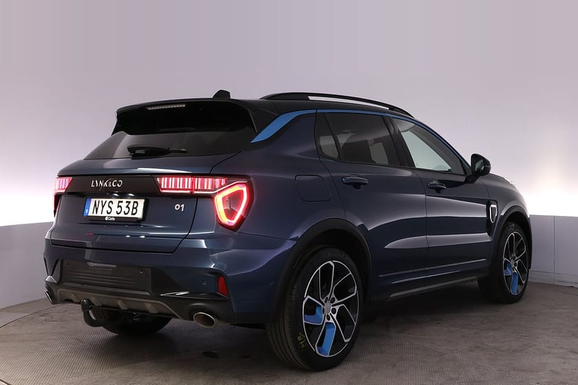 Bild 5 av Lynk & Co 01 PHEV Pano 360 Adap Farth Infinity BLIS Drag