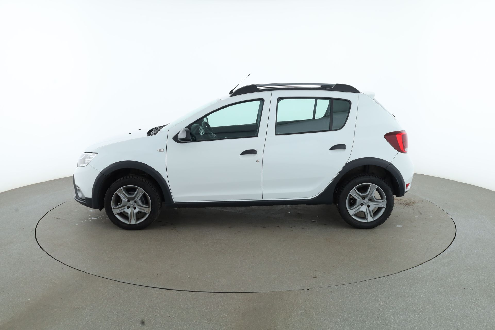 Dacia Sandero Stepway 2019, kuva 2/39