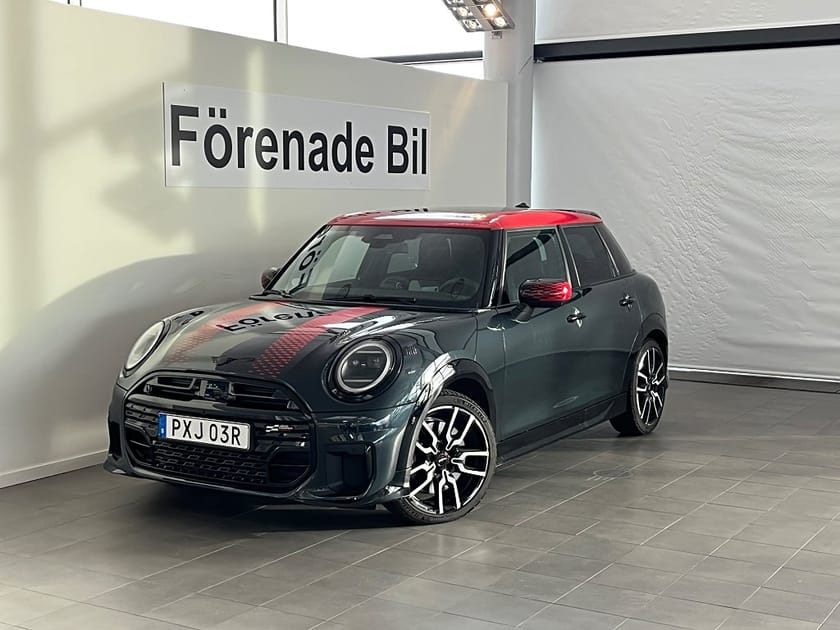 Bild 1 av MINI Cooper S JCW 5 dr Panorama HUD H/K Paket XL Komfortöppning