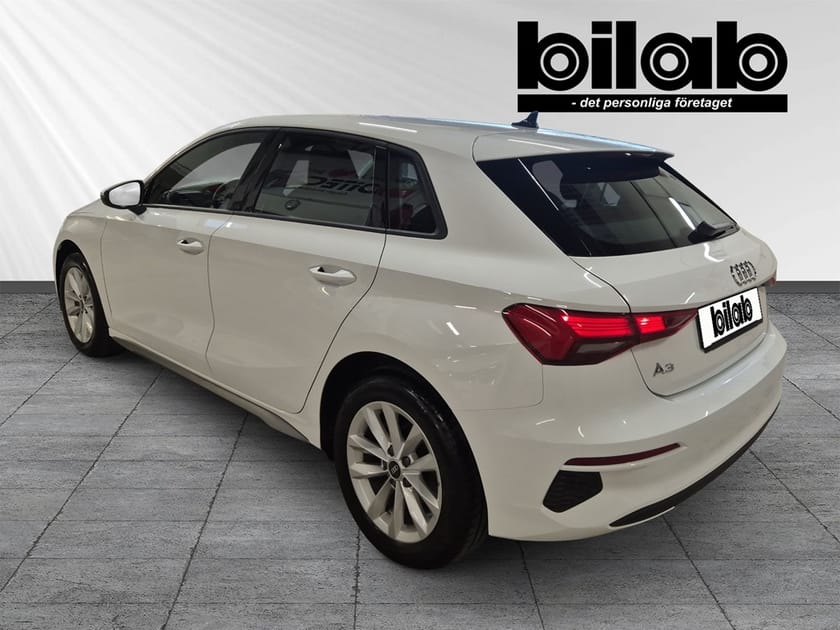 Bild 3 av Audi A3 Sportback 30 TFSI Proline 110hk Backkamera