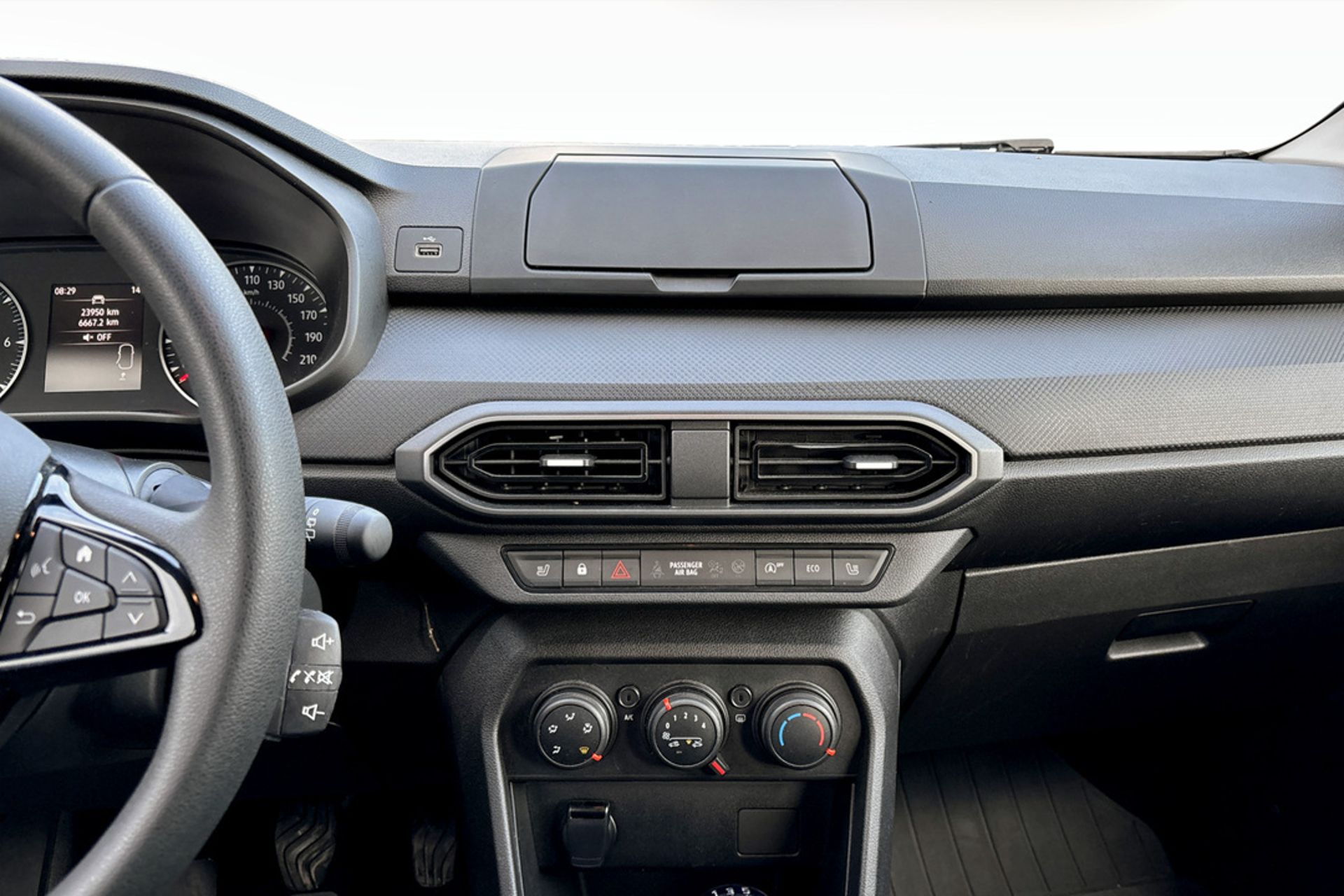 Dacia Sandero 1.0 TCe 2024, bild 6/9