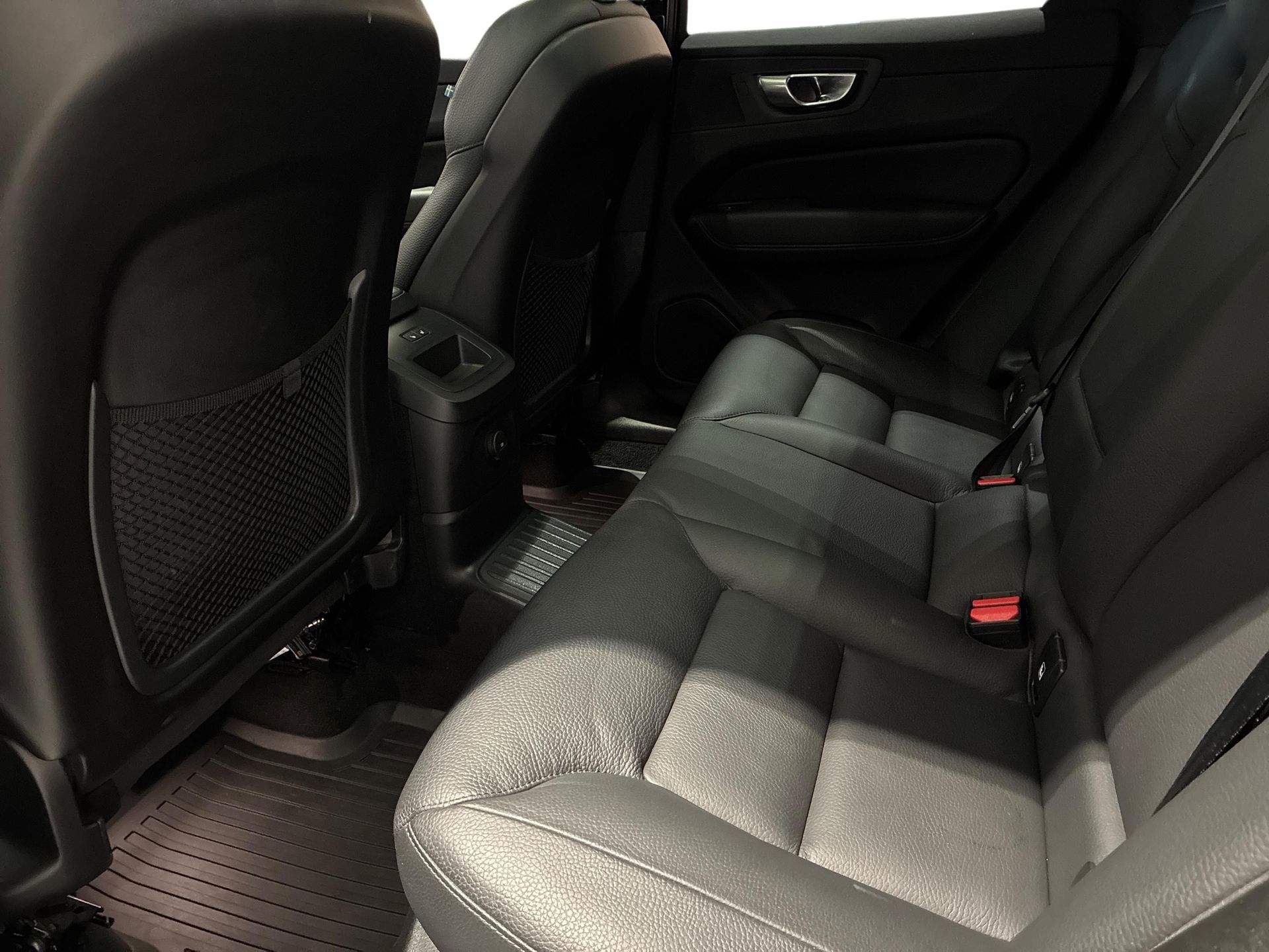 Volvo XC60 Recharge T6 Plus Dark Edition 2024, bild 6/10