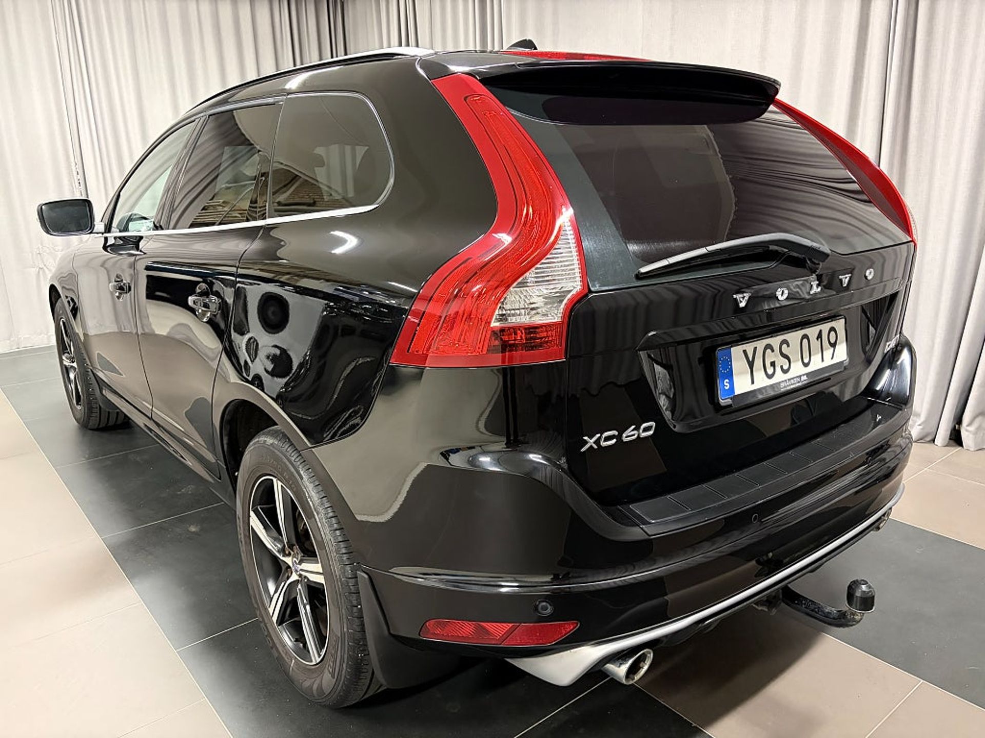 Volvo XC60 D4 AWD Classic R-Design Inkl 2017, bild 3/10