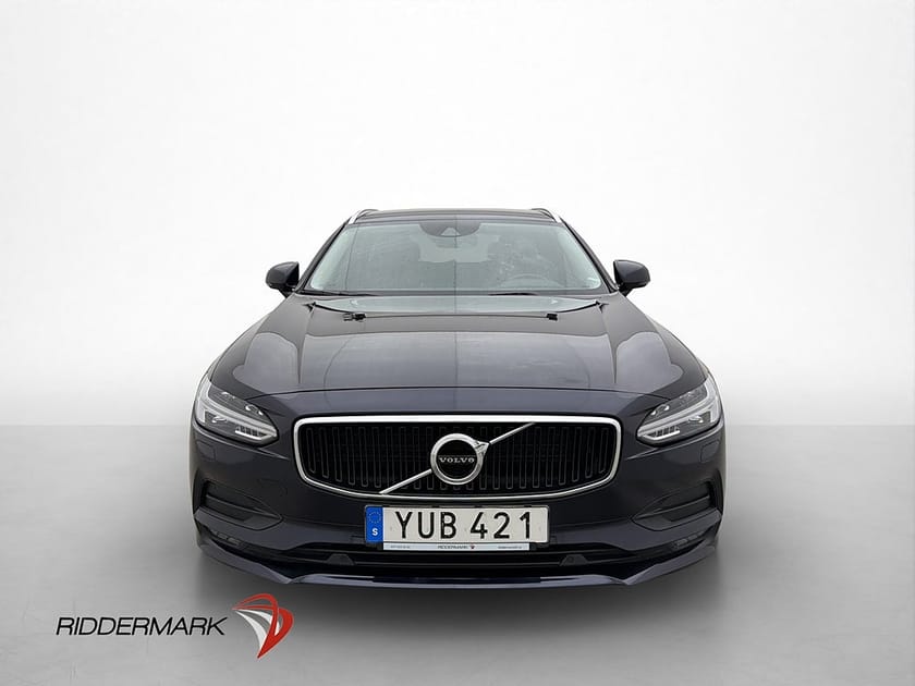 Bild 2 av Volvo V90 D4 Momentum 190hk VOC D-Värmare Kamera Skinn