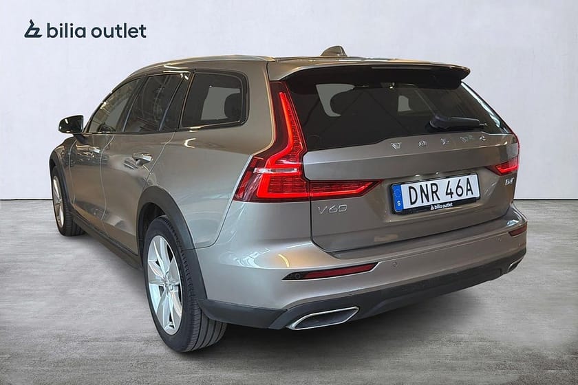 Bild 5 av Volvo V60 Cross Country B4 AWD 197hk Geartronic Advanced Navi Pro Edition Drag
