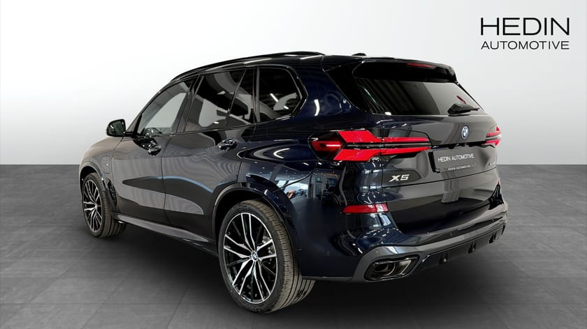 Bild 2 av BMW X5 xDrive50e xDrive 50e M Sport Pro Pano H/K Soft Close 360 HUD