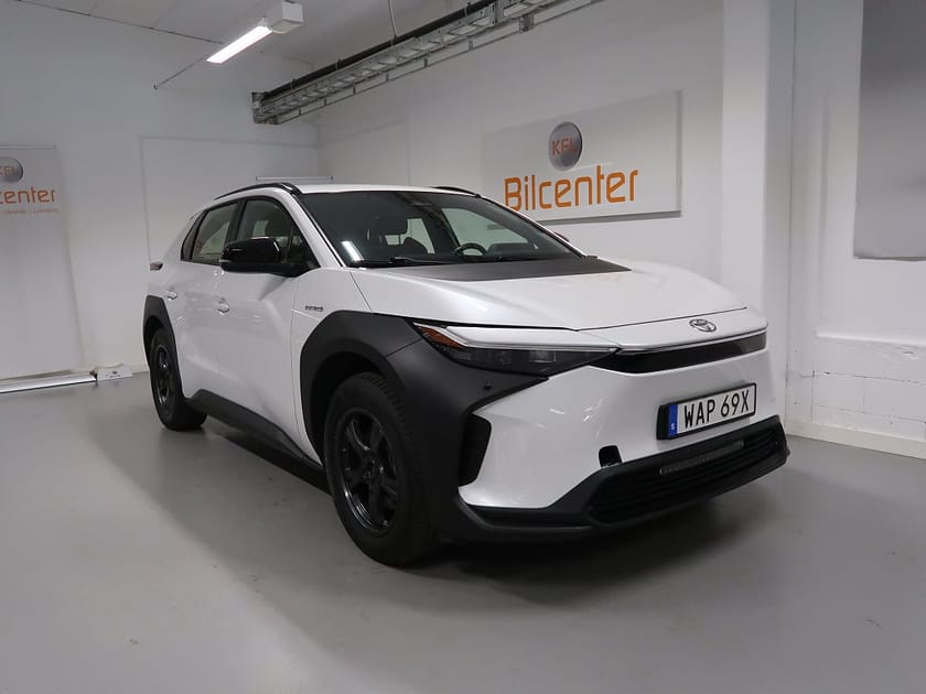 Bild 3 av Toyota bZ4X