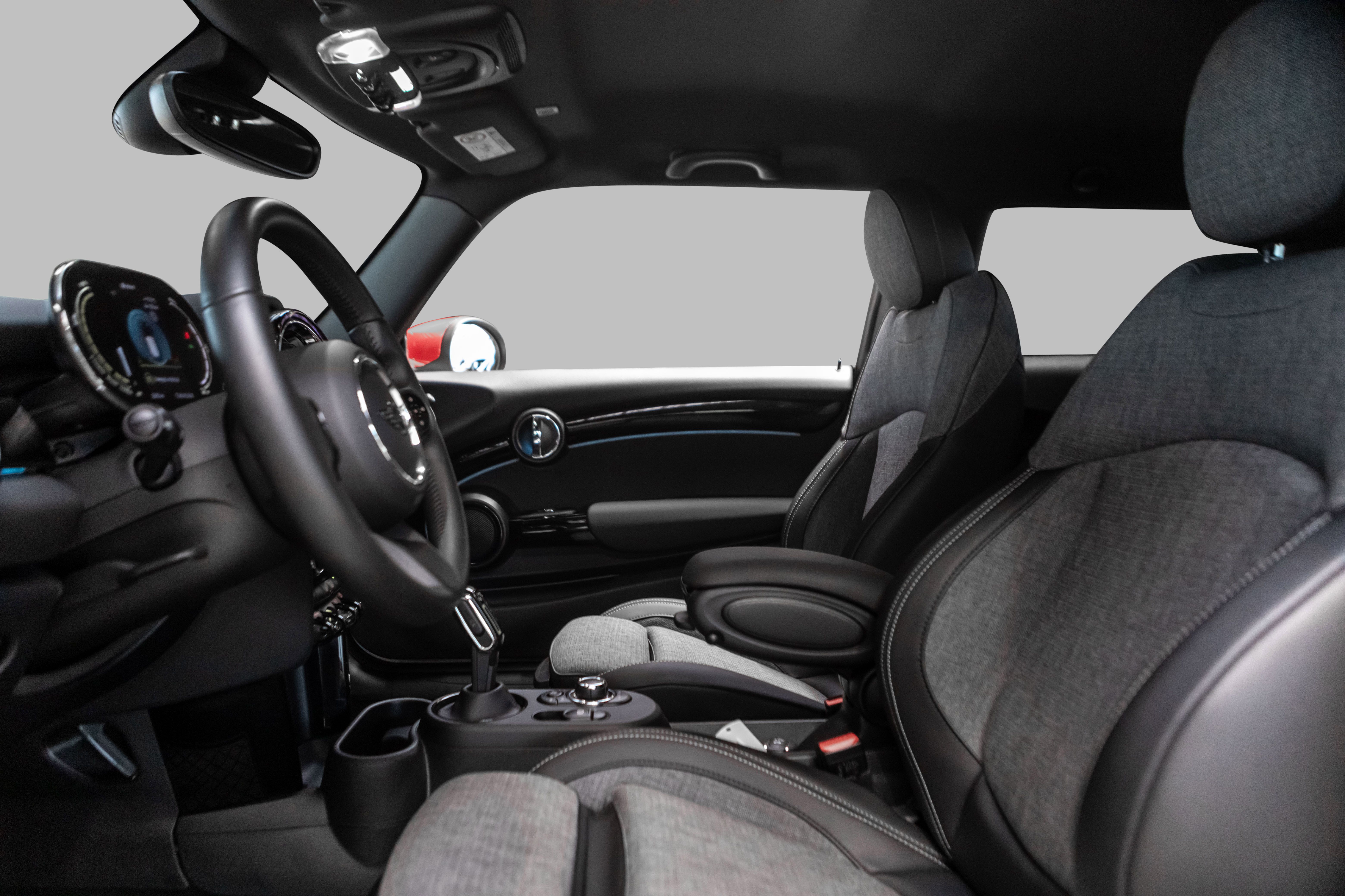 MINI Cooper SE, 184hp, 2023