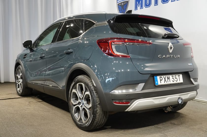 Bild 3 av Renault Captur E-TECH Plugin-Hybrid 160 Plug In - Drag, Kamera, Nav MM!