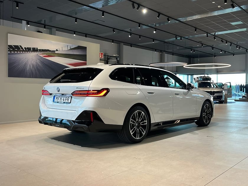 Bild 4 av BMW 530e xDrive Touring M Sport Pro D/A Plus H/K Drag