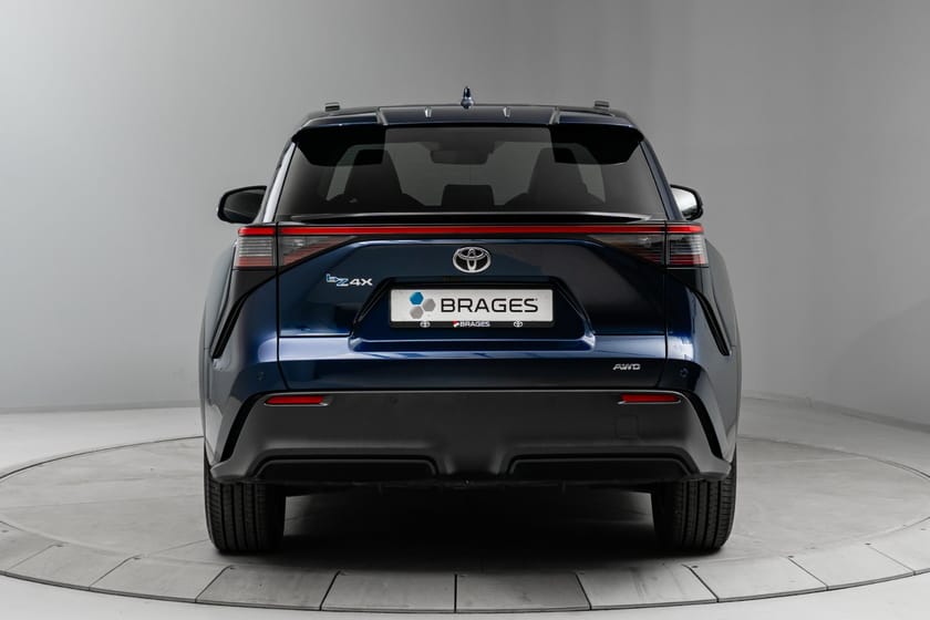 Bilde 3 av Toyota bZ4X AWD Active Tech