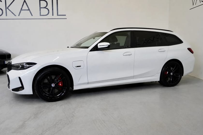 Bild 3 av BMW 330e xDrive Touring M sport Pro Innovation/H&K/Drag