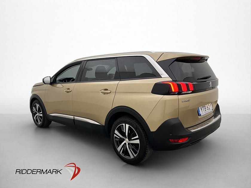 Bild 4 av Peugeot 5008 1.2 131hk Allure Pano 7-Sits CarPlay