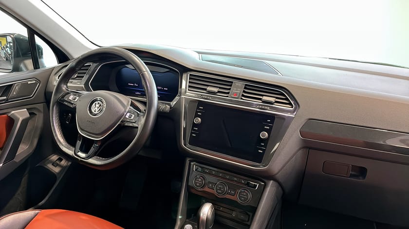 Bild 4 av Volkswagen Tiguan 4Motion / Pano / Dragkrok